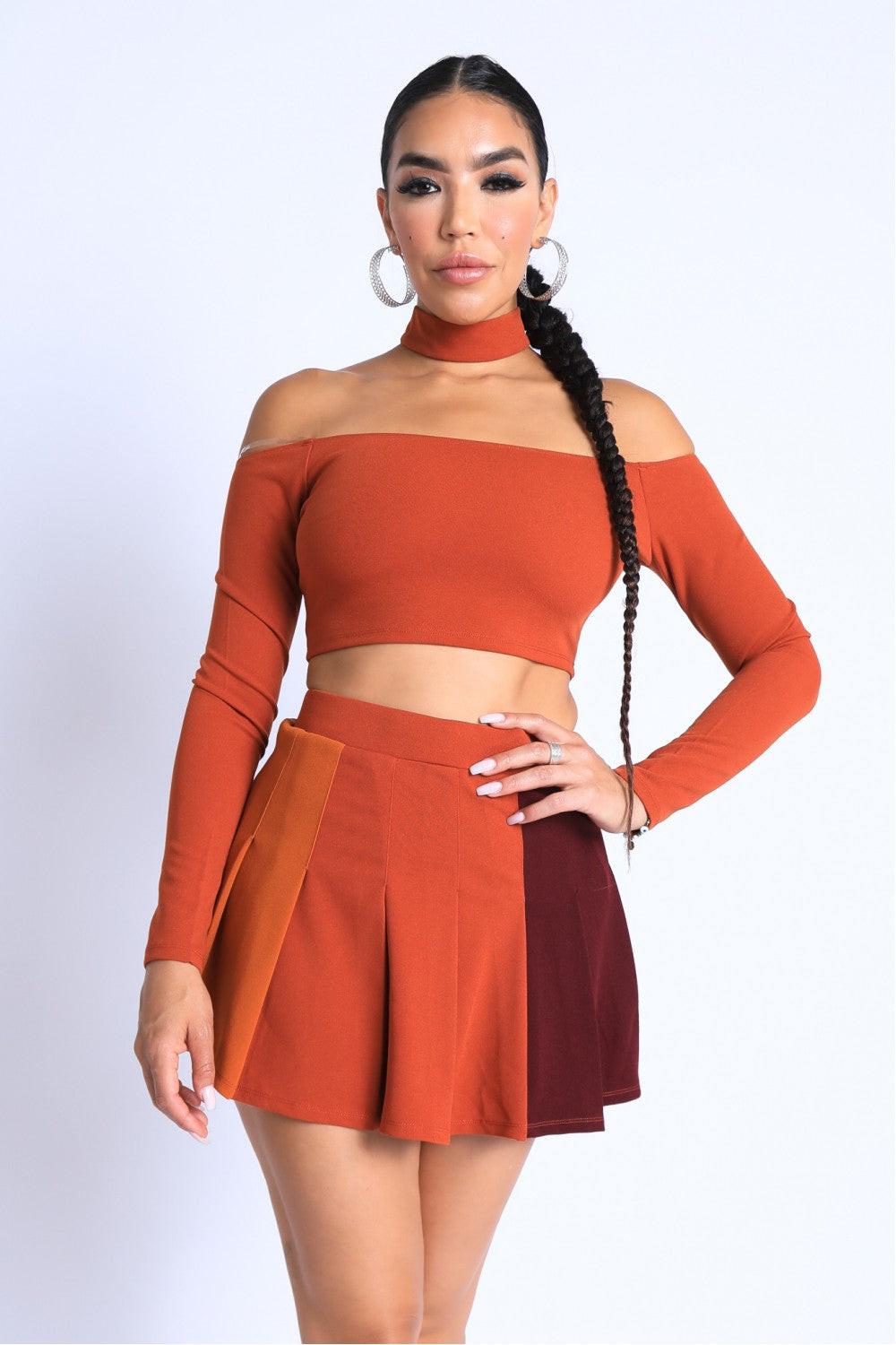 Choker Off-shoulder Top Set.