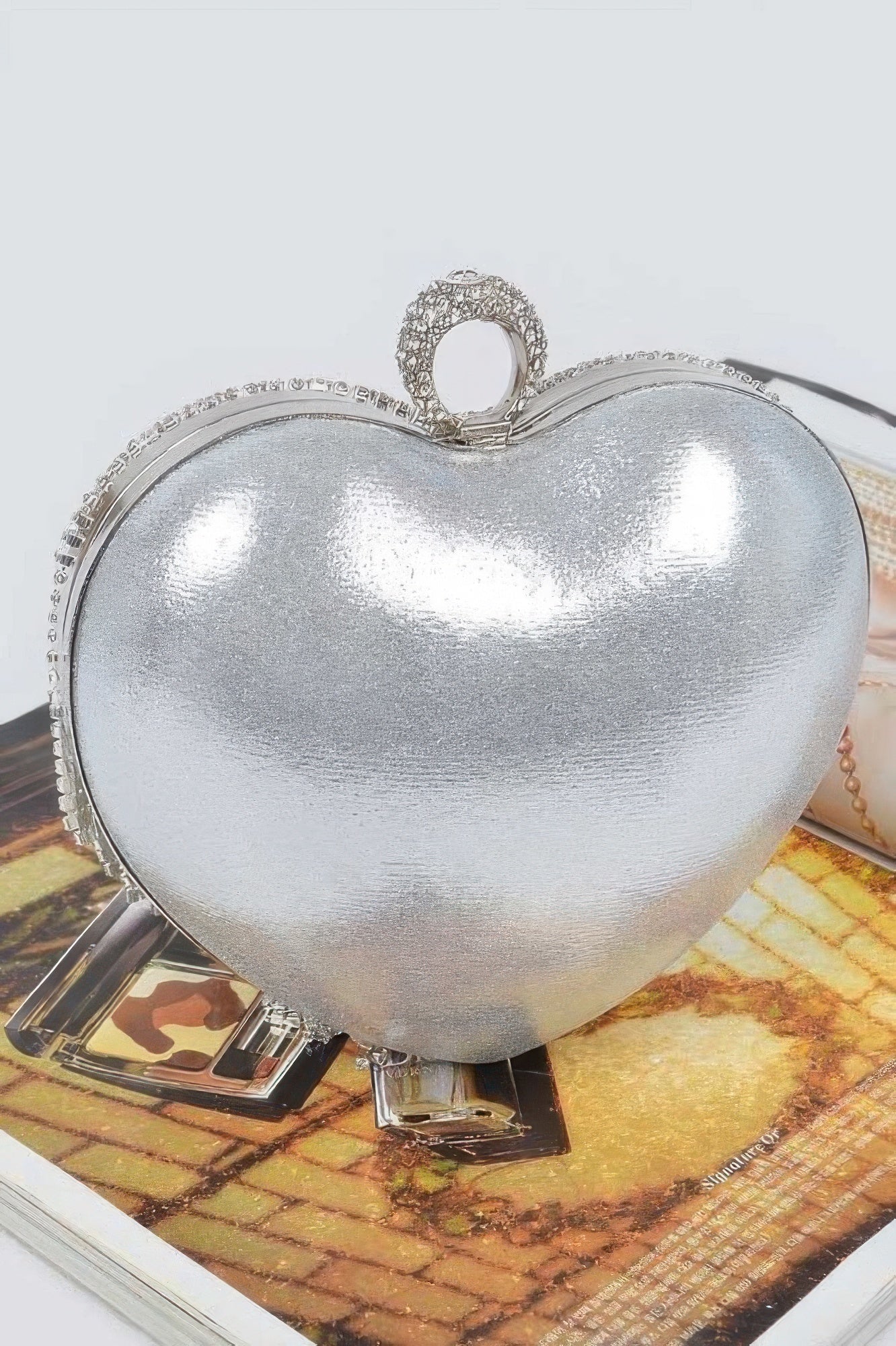 Rhinestone Fringe Heart Shape Party Bag.